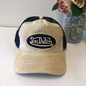 NWOT Von Dutch hat.